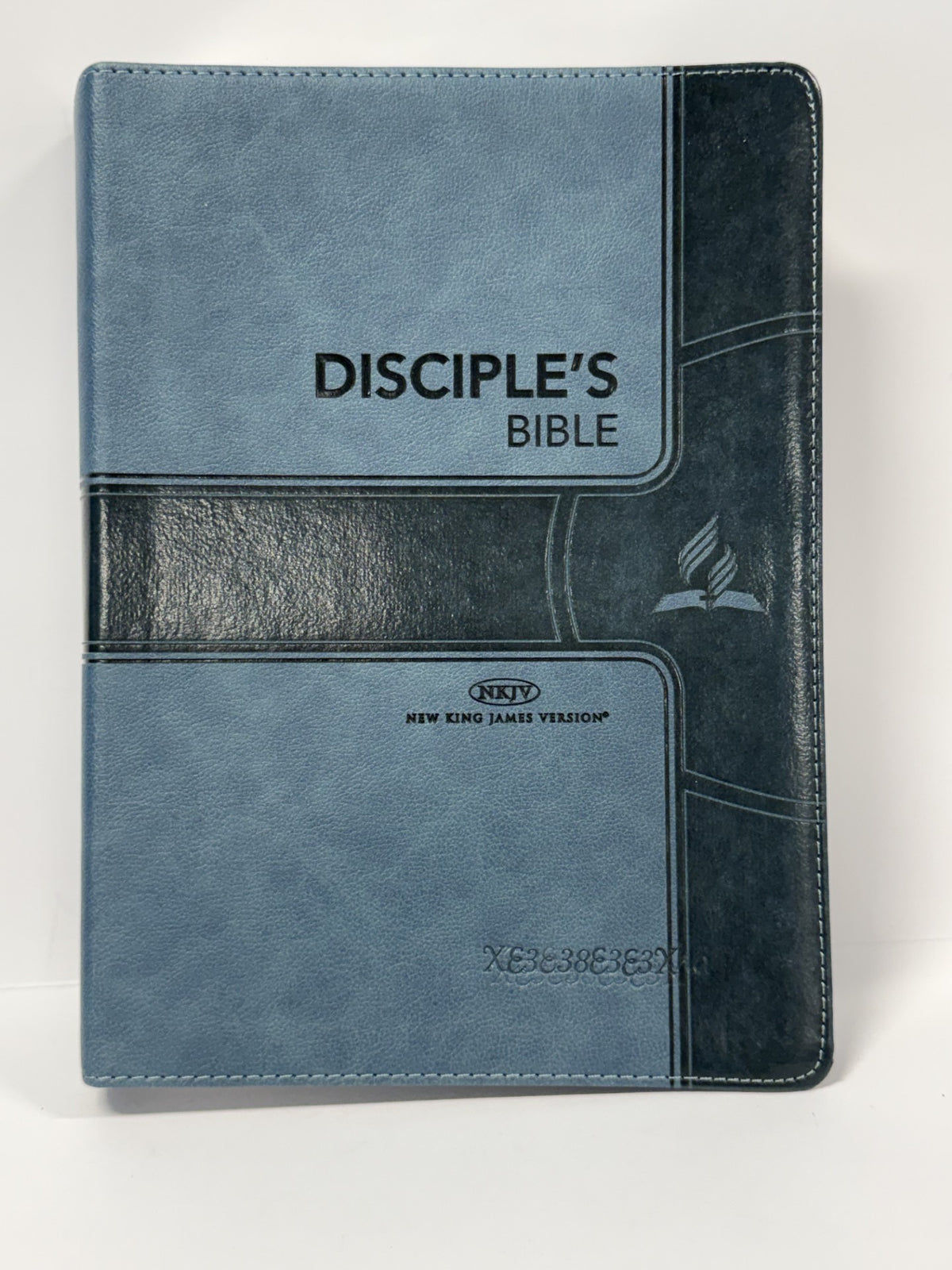 ONE-OF-A-KIND NKJV Disciple's Chain Reference Bible (Navy Leathersoft) by Safeliz