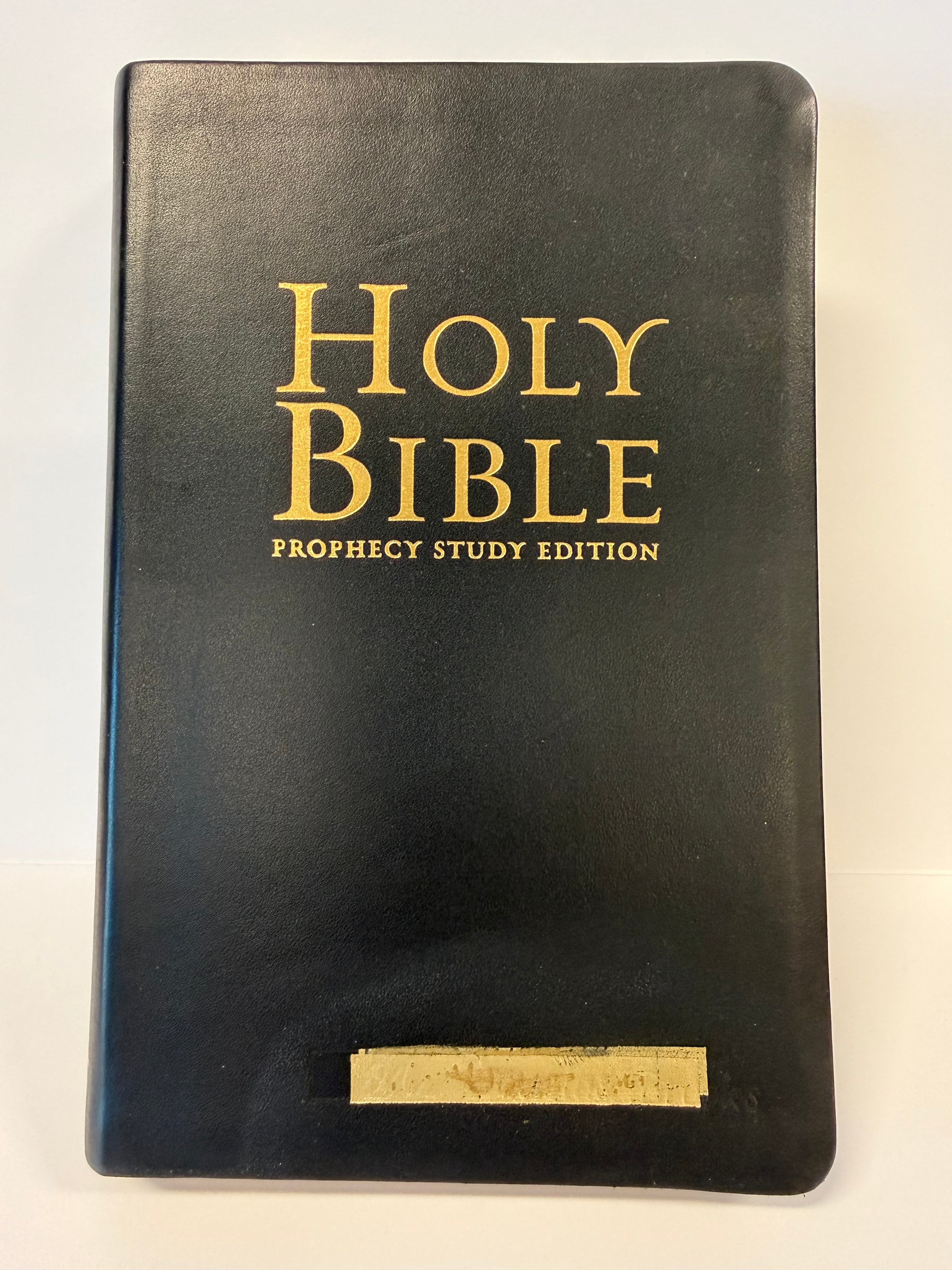 ONE-OF-A-KIND DEAL ~ NKJV PROPHECY STUDY BIBLE (BLACK GENUINE LEATHER) BY AMAZING FACTS