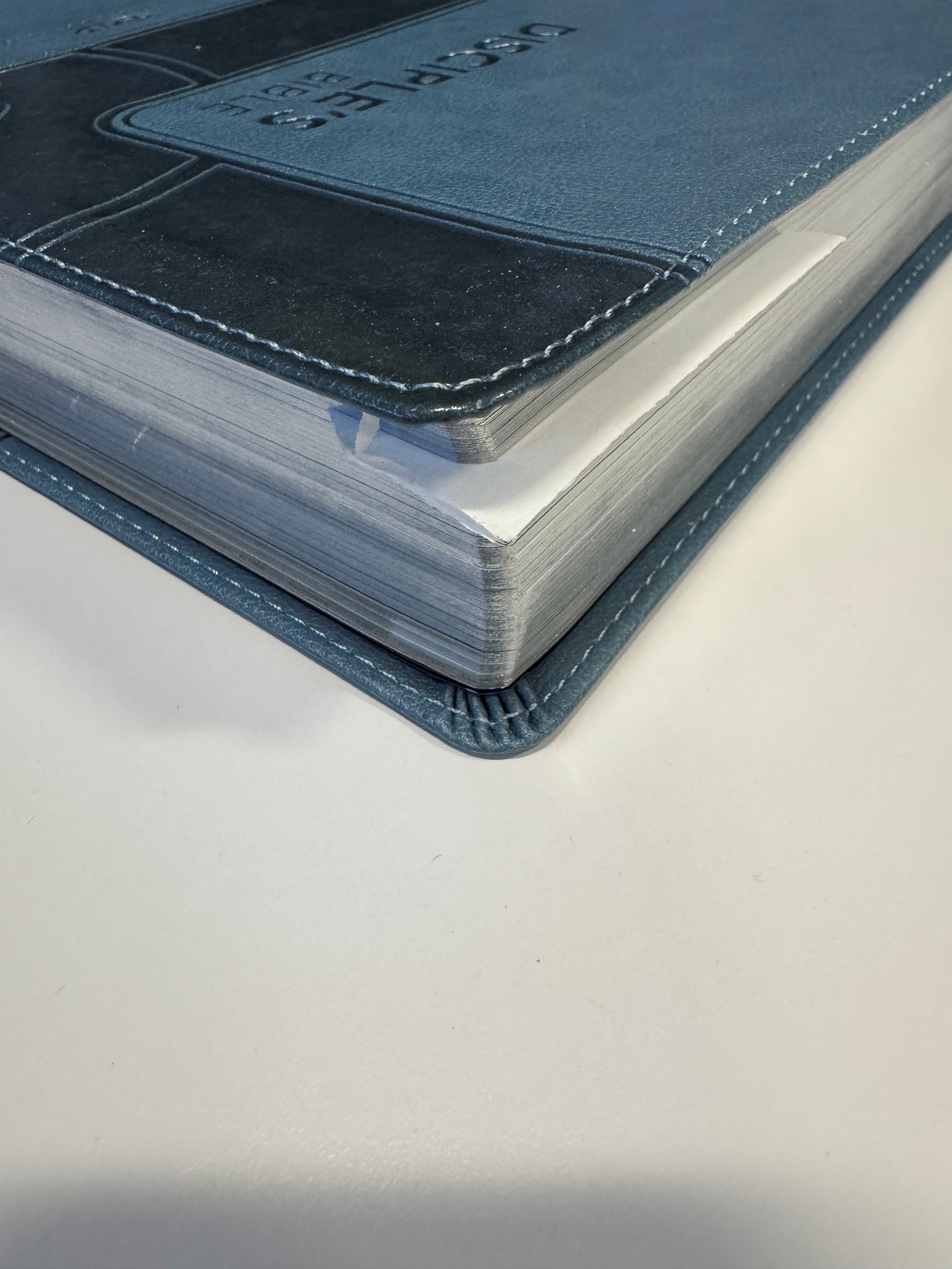 ONE-OF-A-KIND NKJV Disciple's Chain Reference Bible (Navy Leathersoft) by Safeliz